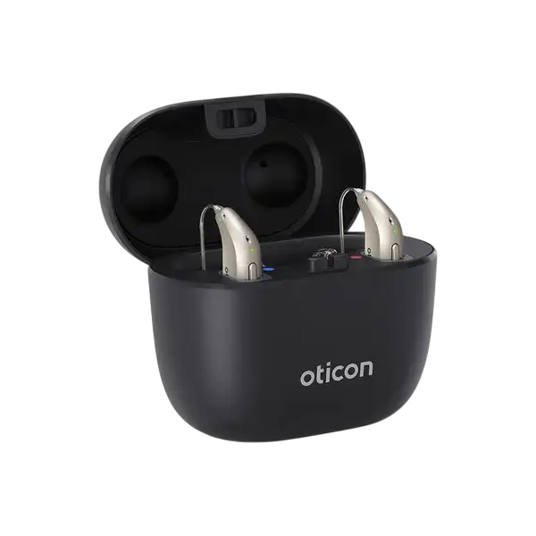 Appareils auditifs Oticon dans étui de chargement