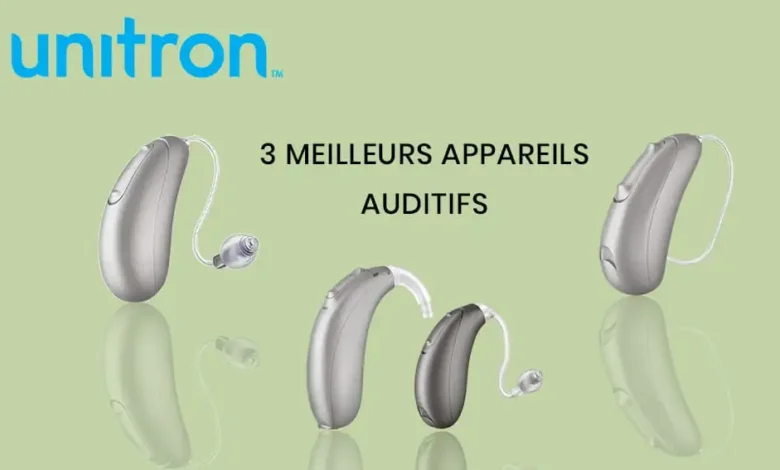 Trois appareils auditifs Unitron sur fond vert.